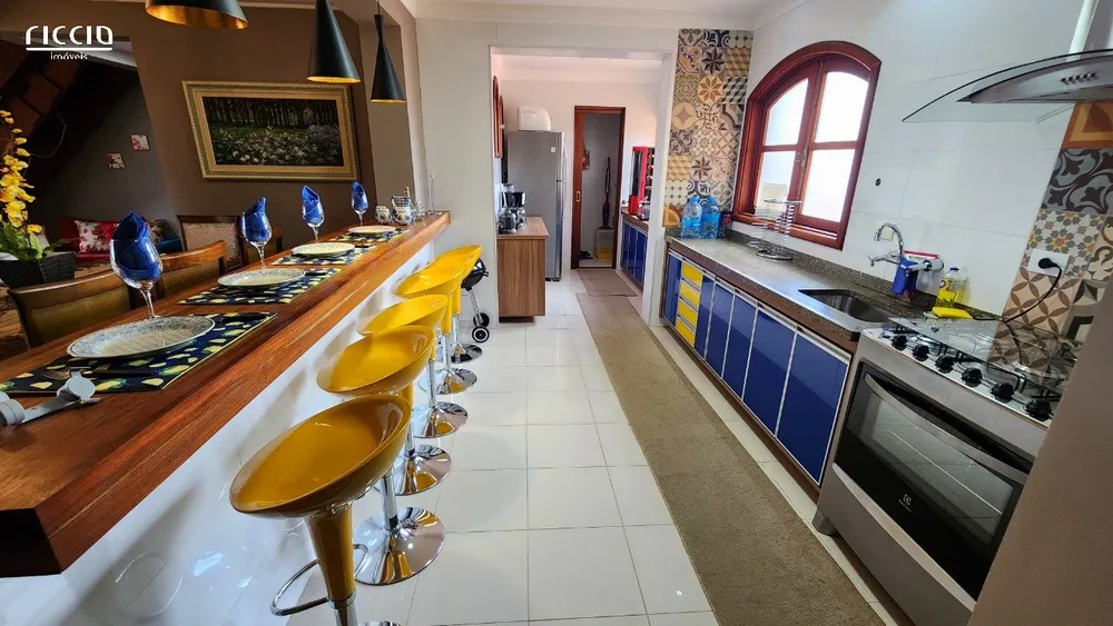 Cobertura, 5 quartos, 216 m² - Foto 1