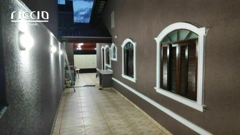 Casa, 3 quartos, 130 m² - Foto 1