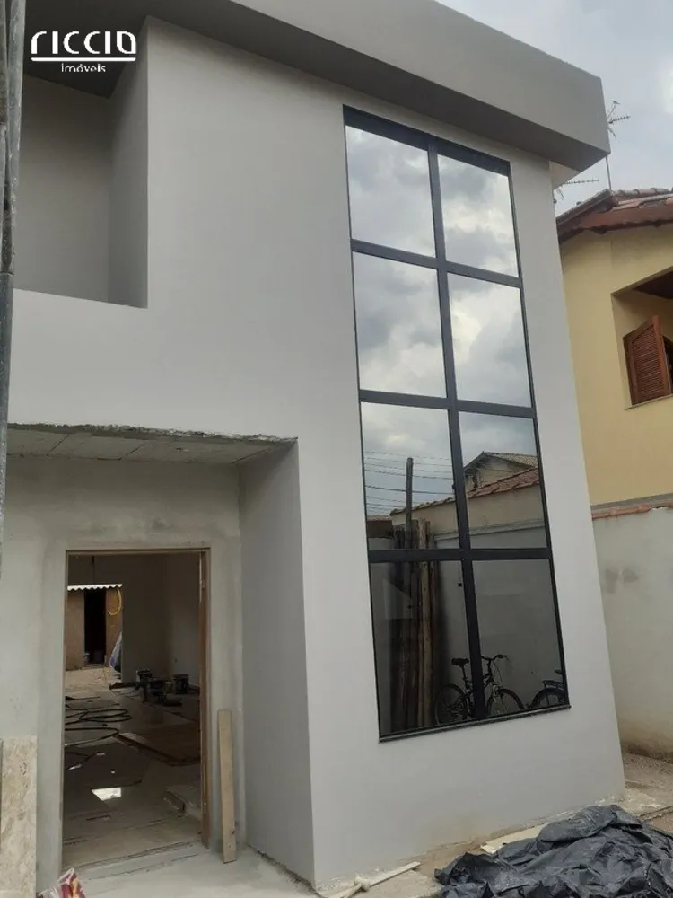 Casa, 3 quartos, 212 m² - Foto 2