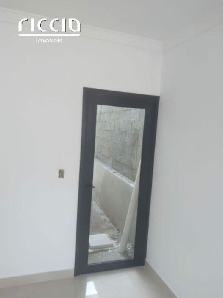 Casa, 3 quartos, 212 m² - Foto 4