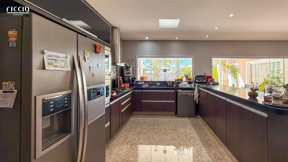 Casa de Condomínio à venda com 4 quartos, 400m² - Foto 5