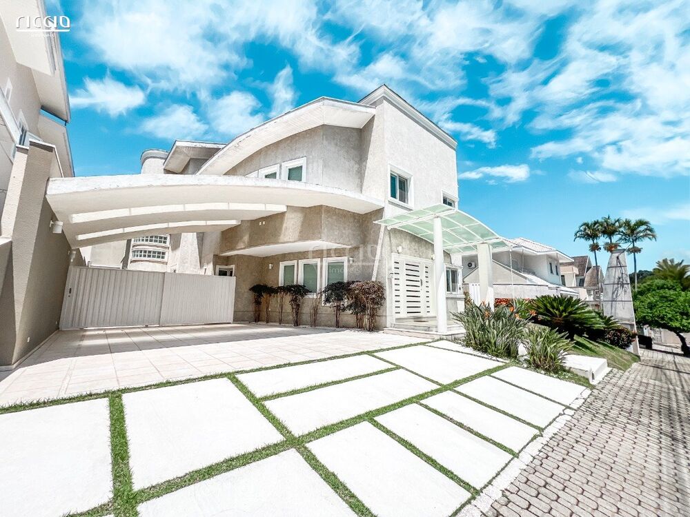 Casa de Condomínio à venda com 5 quartos, 550m² - Foto 1