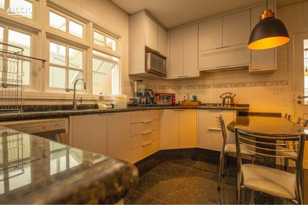 Casa de Condomínio à venda com 4 quartos, 350m² - Foto 9