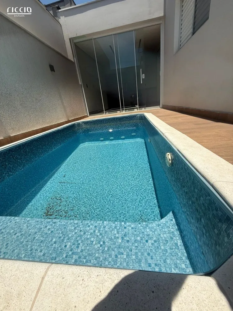 Casa de Condomínio, 4 quartos - Foto 1