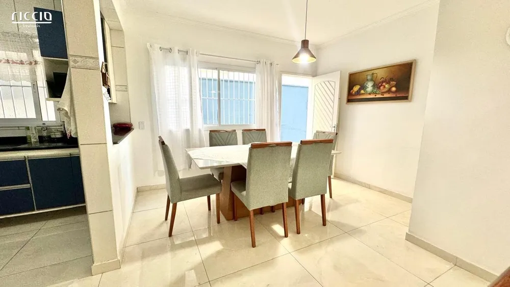 Casa, 4 quartos, 180 m² - Foto 1
