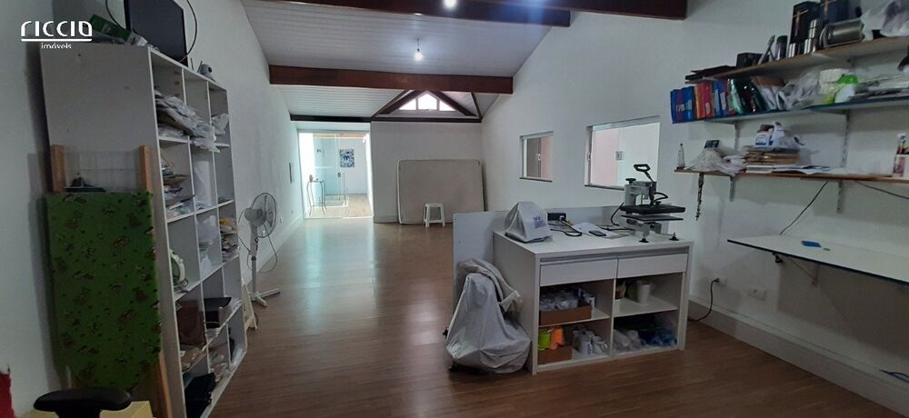 Casa, 3 quartos, 207 m² - Foto 2