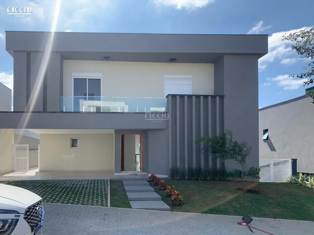 Casa de Condomínio à venda com 4 quartos, 424m² - Foto 1