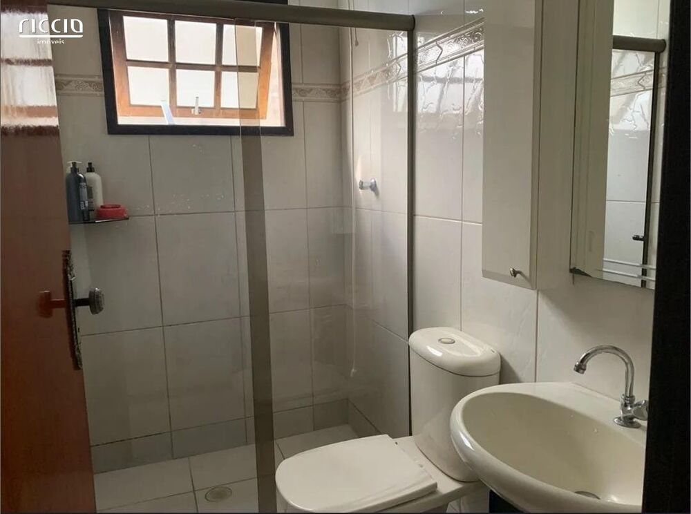 Casa, 4 quartos, 152 m² - Foto 1