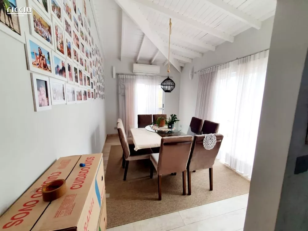 Casa de Condomínio à venda com 3 quartos, 140m² - Foto 3