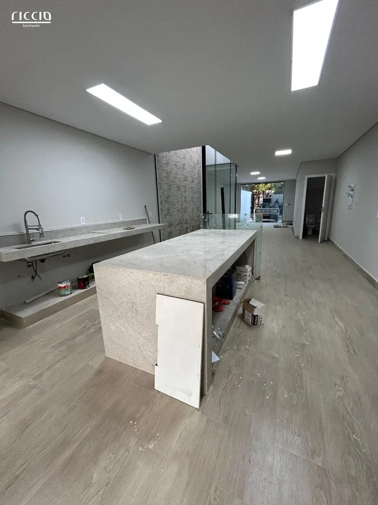 Casa, 3 quartos, 187 m² - Foto 1