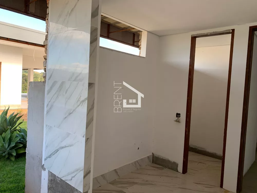 Casa à venda com 4 quartos, 1000m² - Foto 8