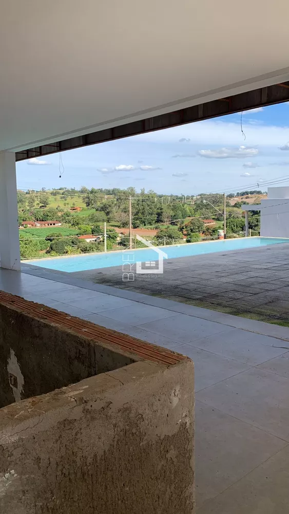 Casa à venda com 4 quartos, 1000m² - Foto 3