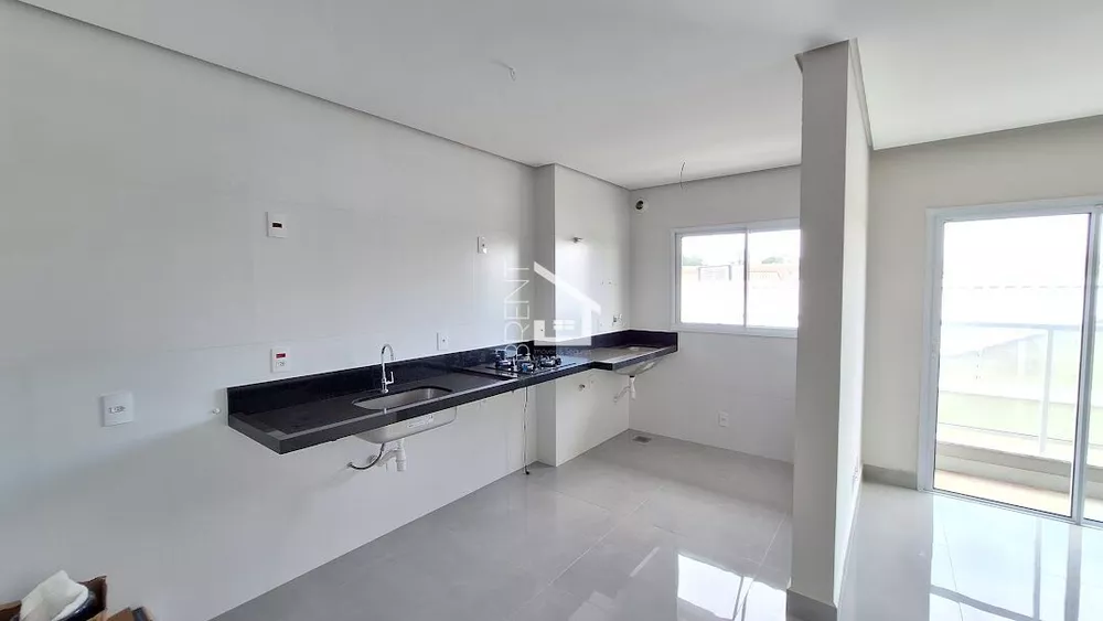 Apartamento à venda com 3 quartos, 98m² - Foto 4