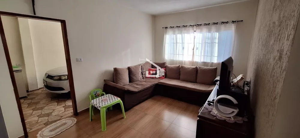 Casa à venda com 4 quartos, 145m² - Foto 2