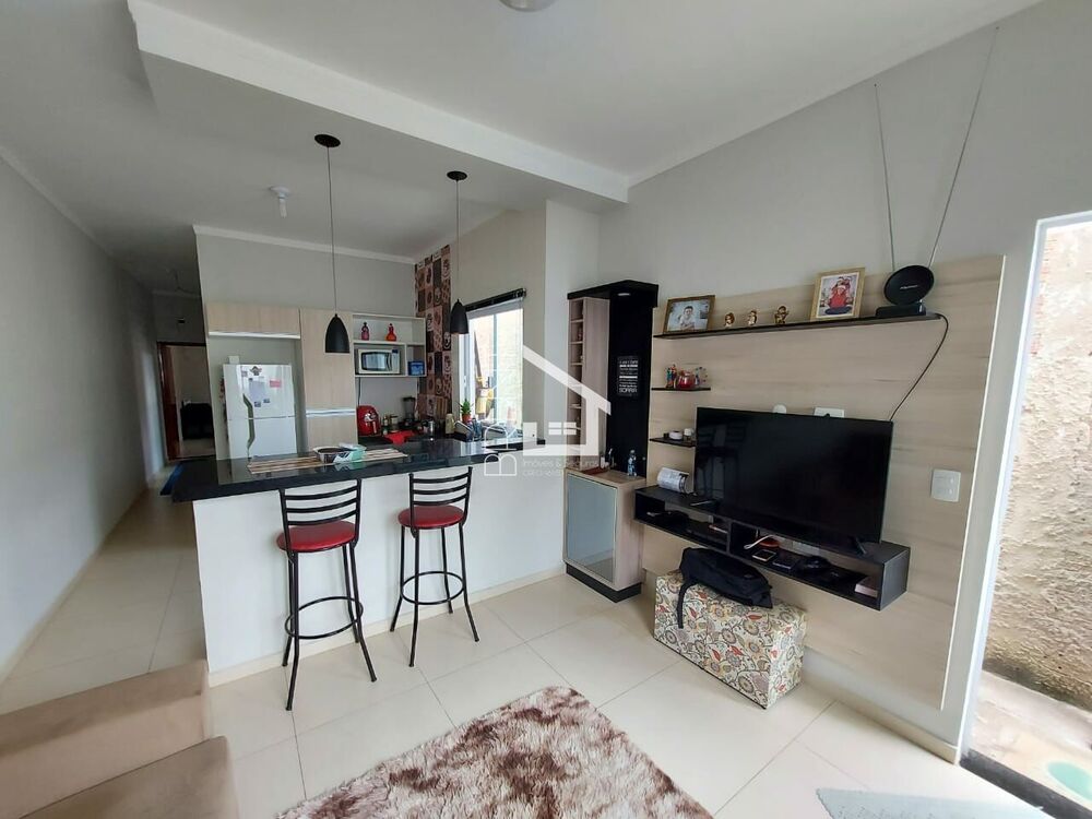 Casa, 2 quartos, 53 m² - Foto 1