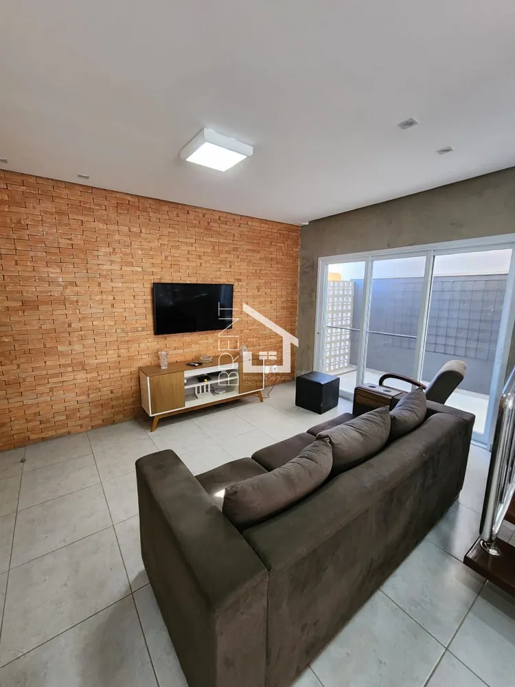 Casa, 4 quartos, 245 m² - Foto 2