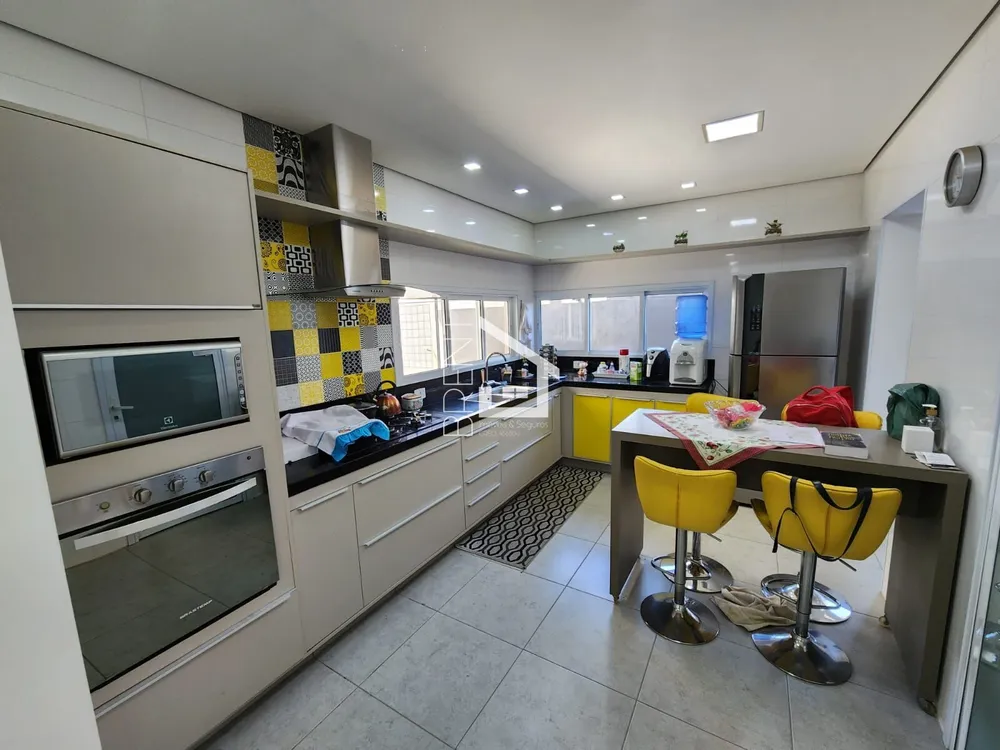 Casa, 4 quartos, 245 m² - Foto 11