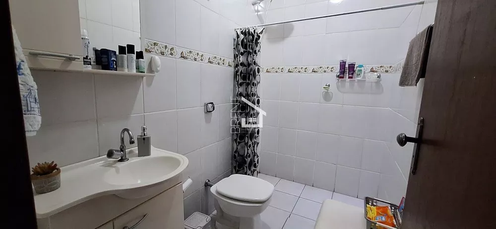 Casa à venda com 2 quartos, 105m² - Foto 4