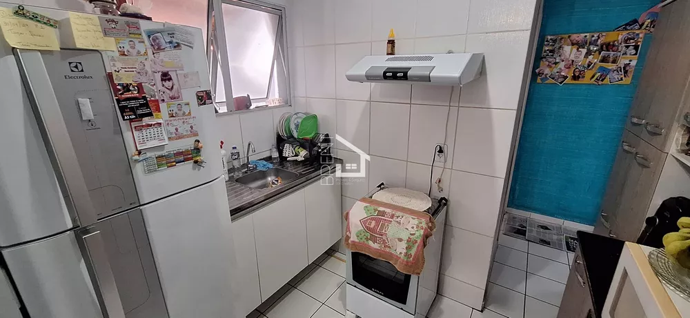 Casa à venda com 2 quartos, 68m² - Foto 2