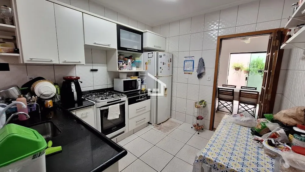 Casa, 5 quartos, 139 m² - Foto 3