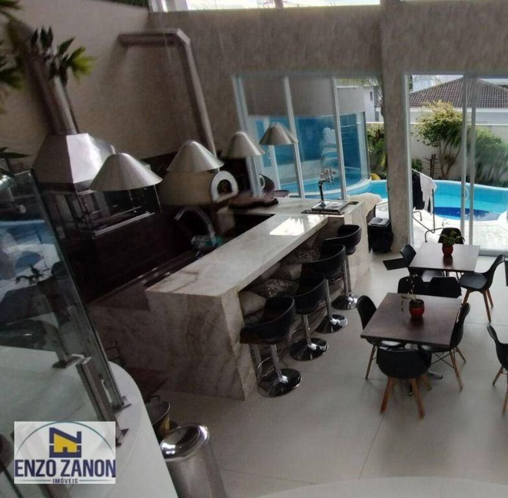 Sobrado, 4 quartos, 840 m² - Foto 1