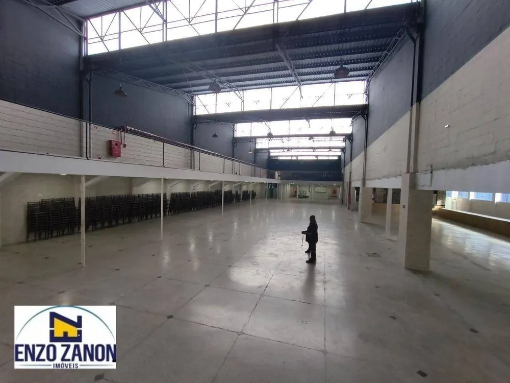 Depósito-Galpão, 2600 m² - Foto 1