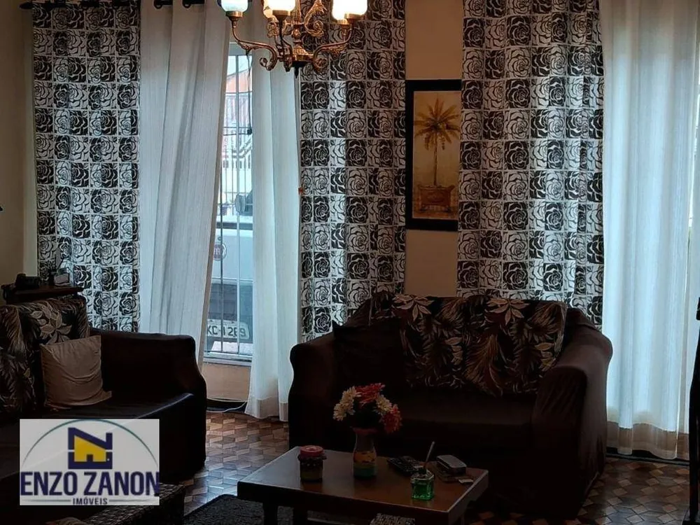 Casa, 3 quartos, 206 m² - Foto 1