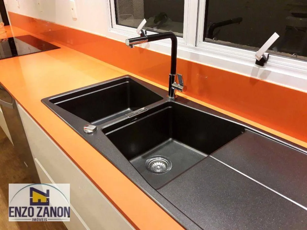 Apartamento, 3 quartos, 242 m² - Foto 2