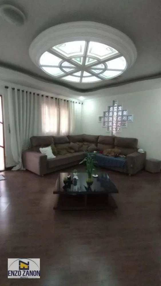 Sobrado, 3 quartos, 440 m² - Foto 1