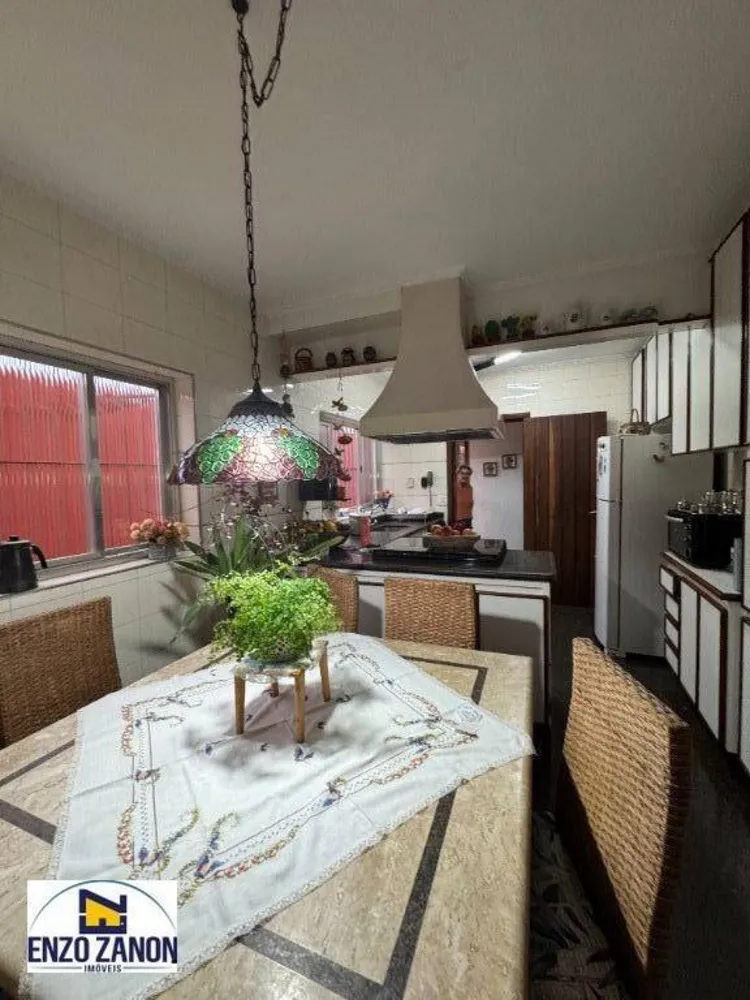 Sobrado, 3 quartos, 268 m² - Foto 1