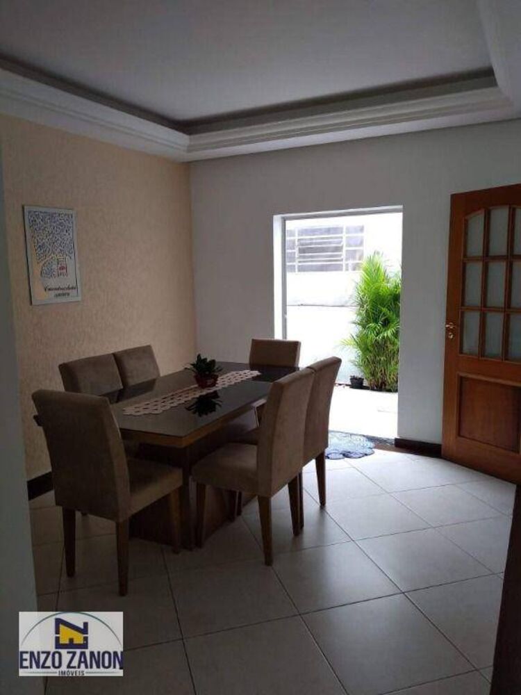 Casa, 3 quartos, 240 m² - Foto 3