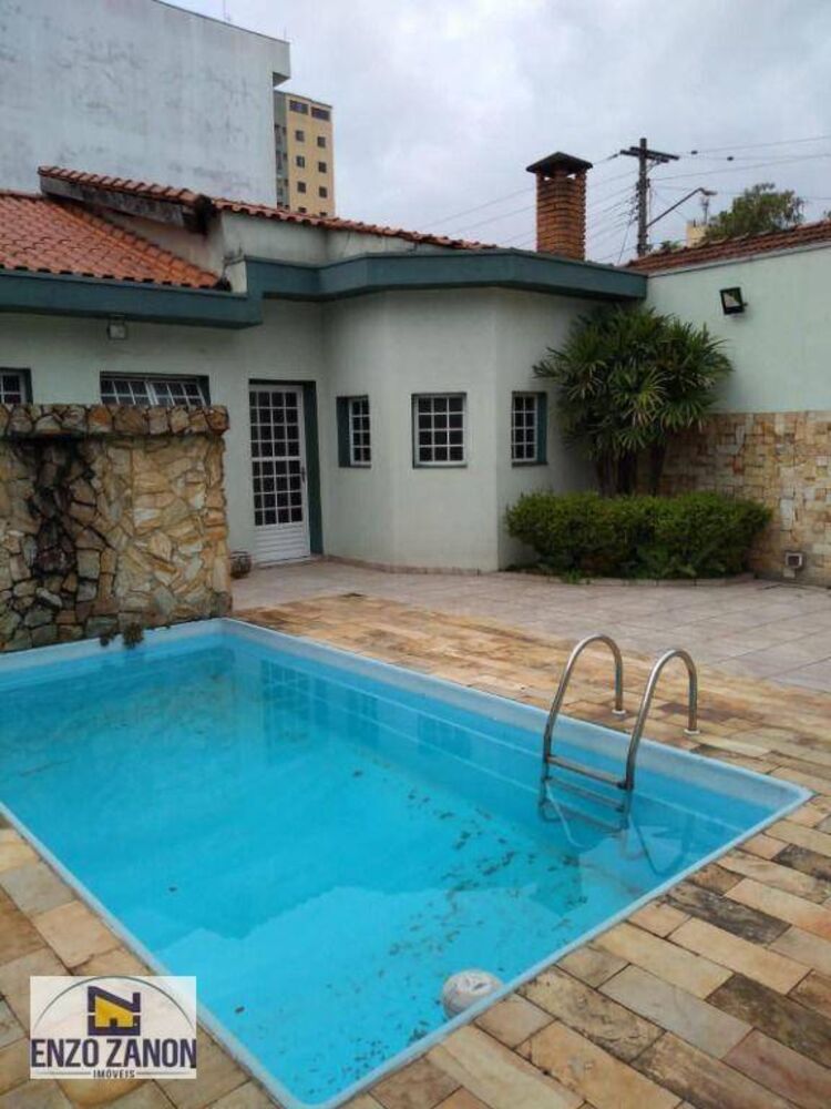 Casa, 3 quartos, 240 m² - Foto 1