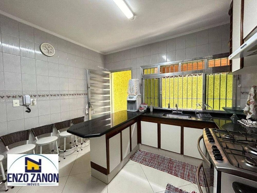 Casa, 4 quartos, 286 m² - Foto 3