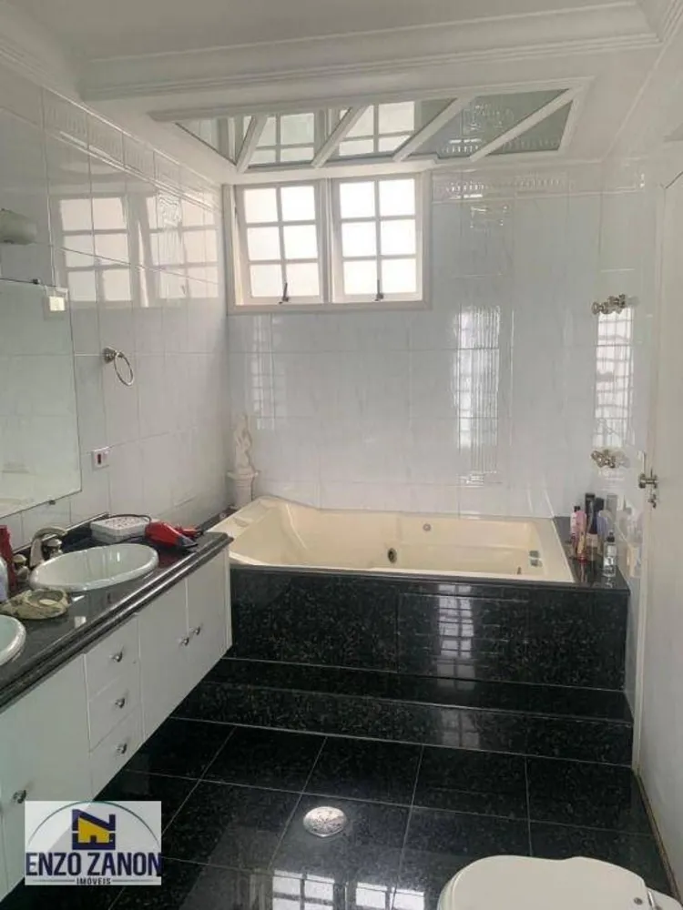 Sobrado, 3 quartos, 326 m² - Foto 2