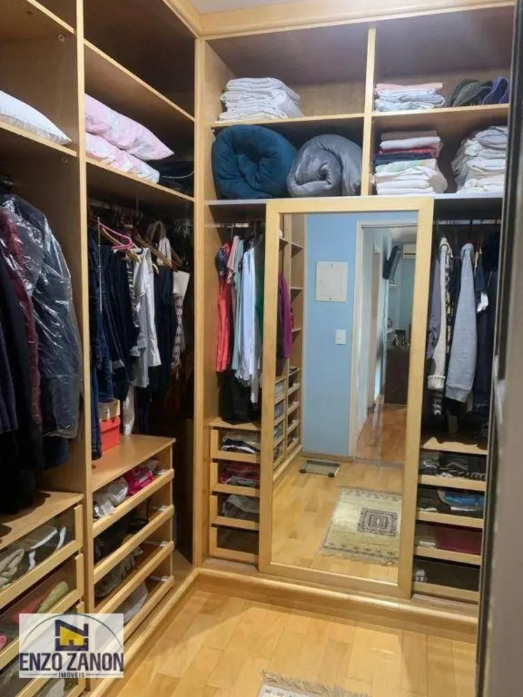 Sobrado, 3 quartos, 326 m² - Foto 1