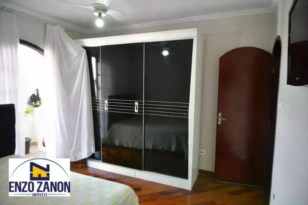 Sobrado, 4 quartos, 390 m² - Foto 1