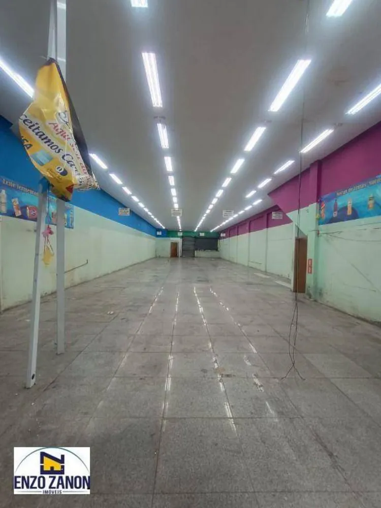 Loja-Salão, 700 m² - Foto 1