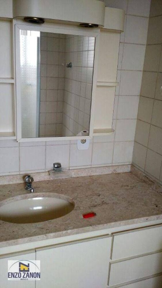 Apartamento à venda com 2 quartos, 67m² - Foto 2