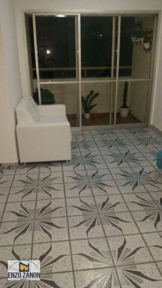 Apartamento à venda com 2 quartos, 67m² - Foto 3