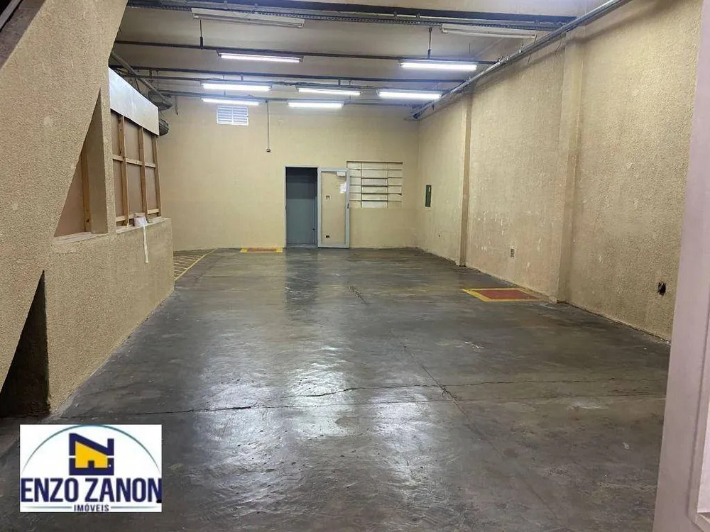 Loja-Salão, 750 m² - Foto 1