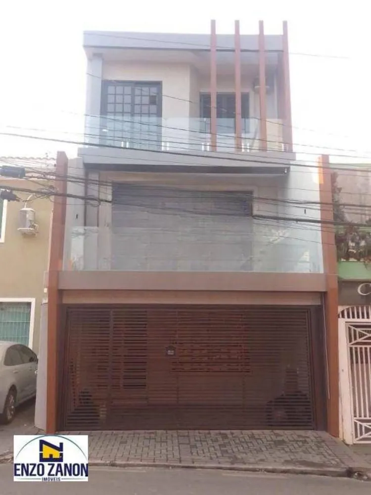 Sobrado, 6 quartos, 214 m² - Foto 1