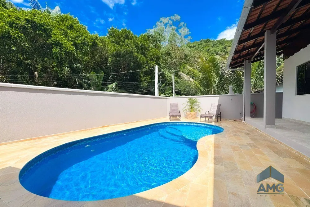 Casa, 3 quartos, 275 m² - Foto 1