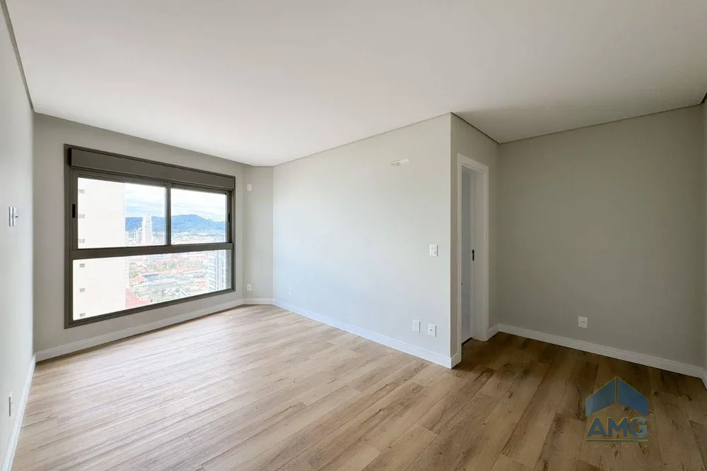 Apartamento, 3 quartos, 141 m² - Foto 4