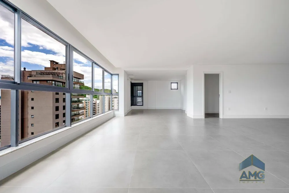 Apartamento, 3 quartos, 191 m² - Foto 2
