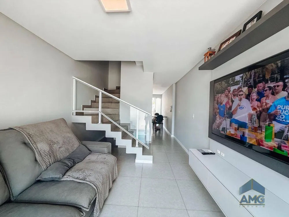 Sobrado, 2 quartos, 69 m² - Foto 1