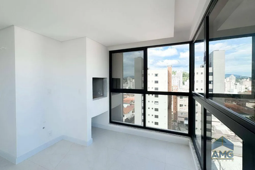 Apartamento, 3 quartos, 146 m² - Foto 2