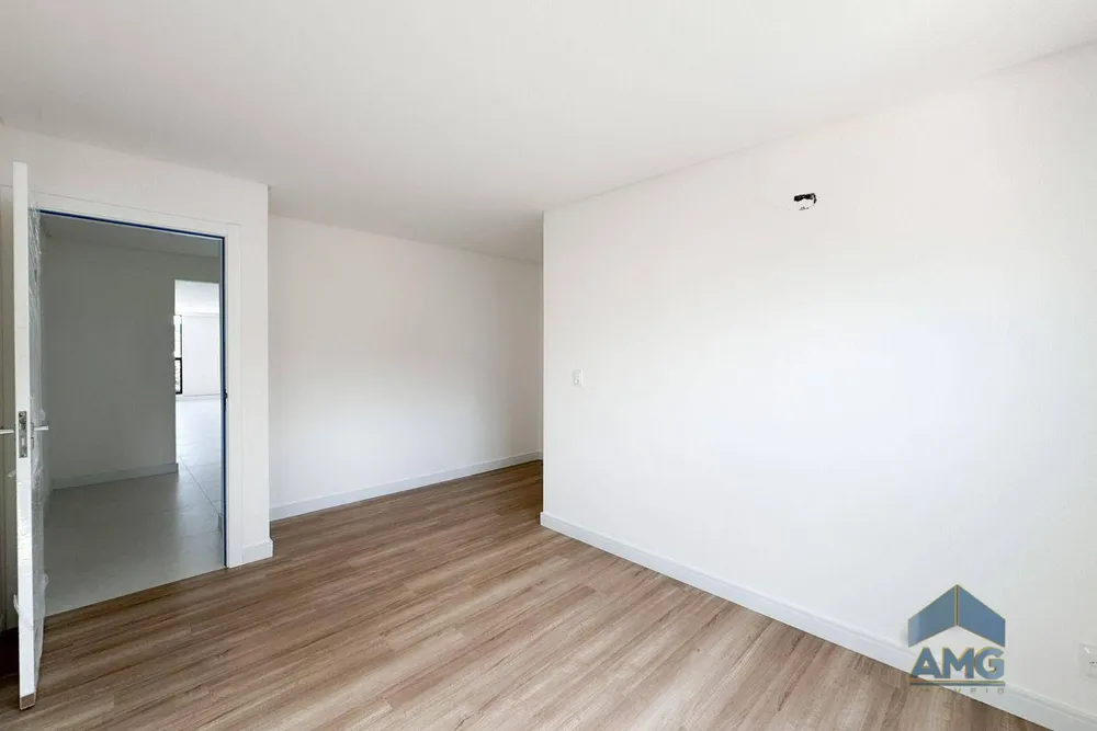 Apartamento, 3 quartos, 146 m² - Foto 2