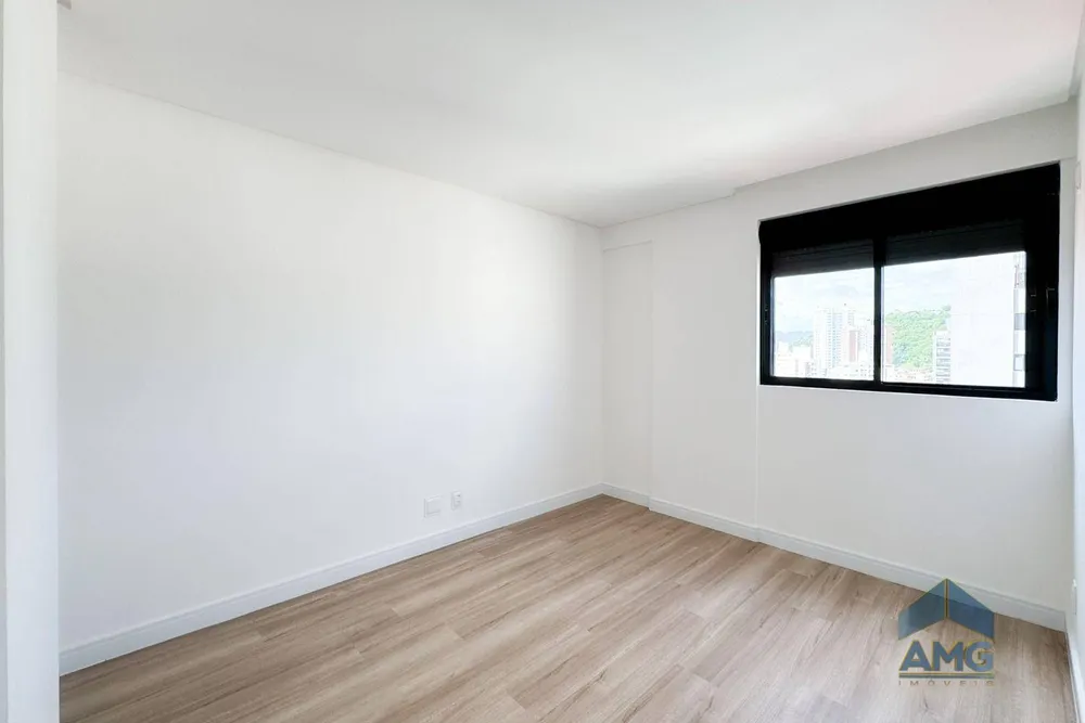 Apartamento, 3 quartos, 146 m² - Foto 1