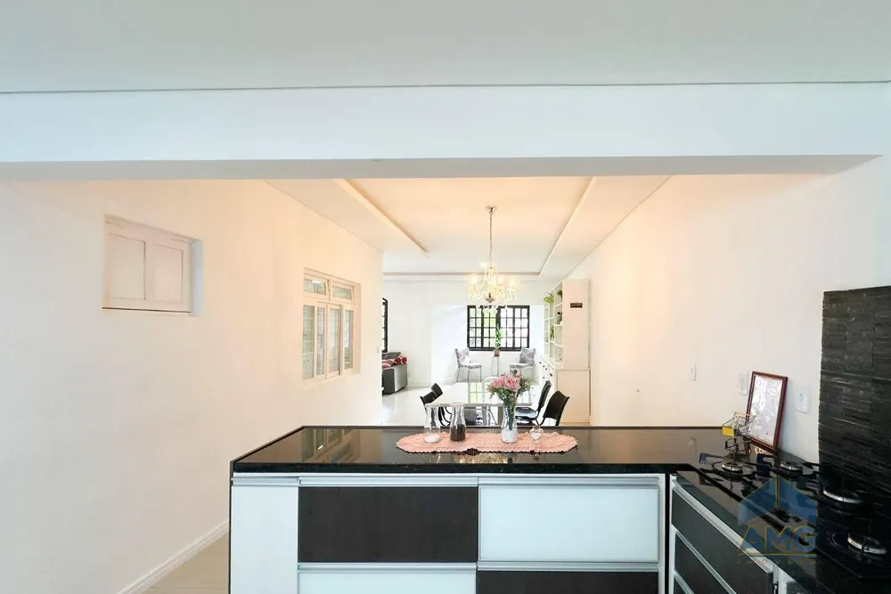 Casa, 4 quartos, 241 m² - Foto 5