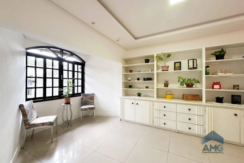 Casa, 4 quartos, 241 m² - Foto 8